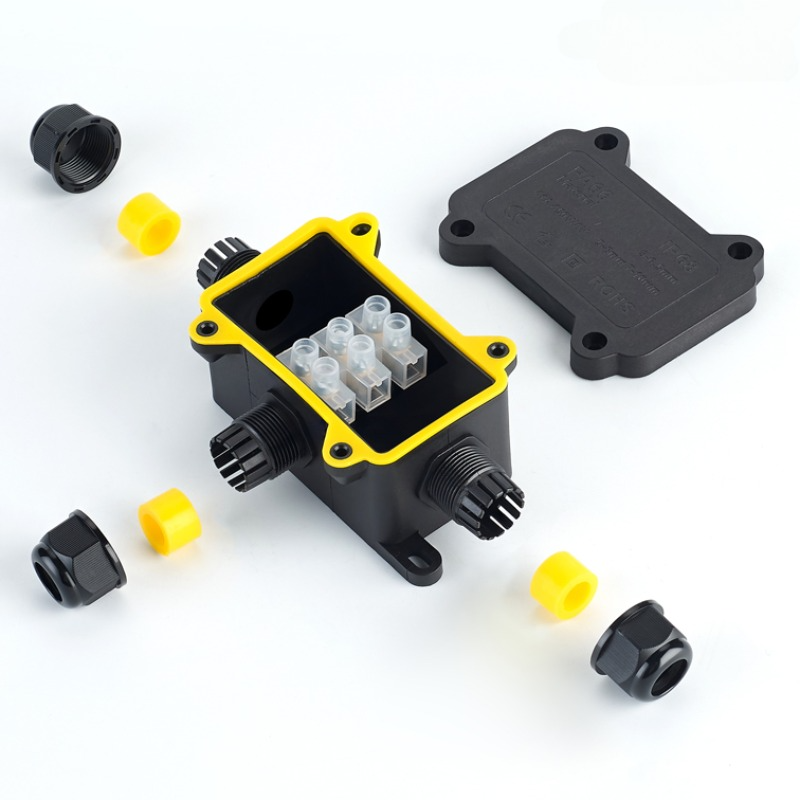 IP68 Outdoor Waterproof Juncti - مراجعة Outdoor Power Junction وسعره