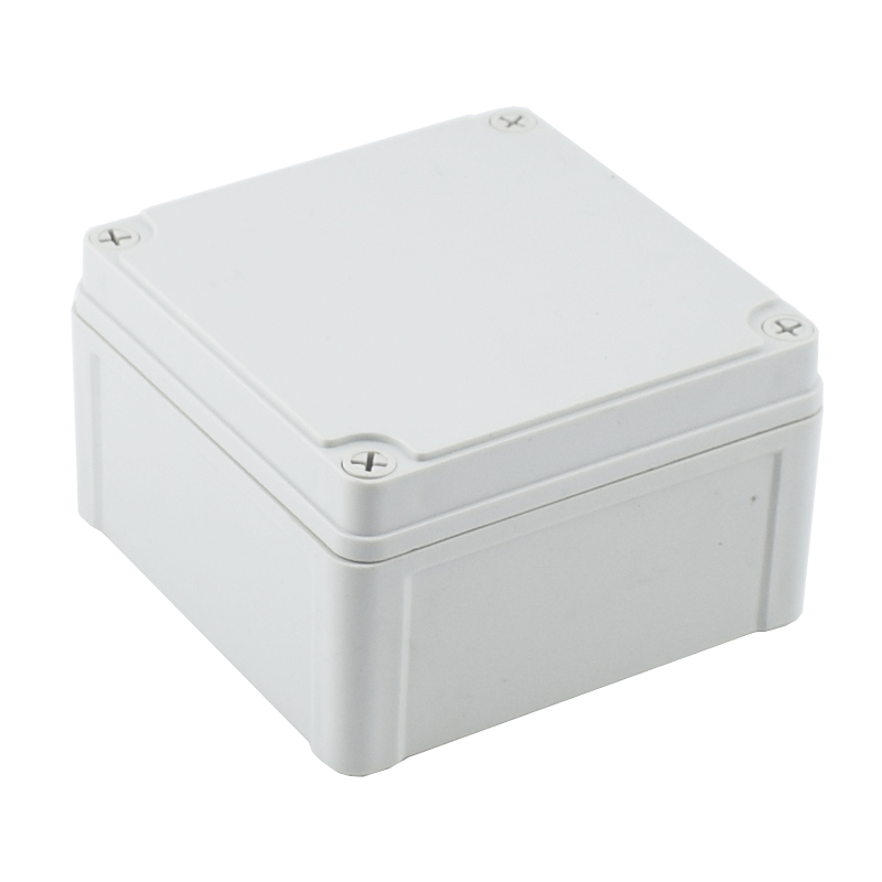 Waterproof Plastic Enclosure B - مراجعة Outdoor Power Outlet Box وسعره
